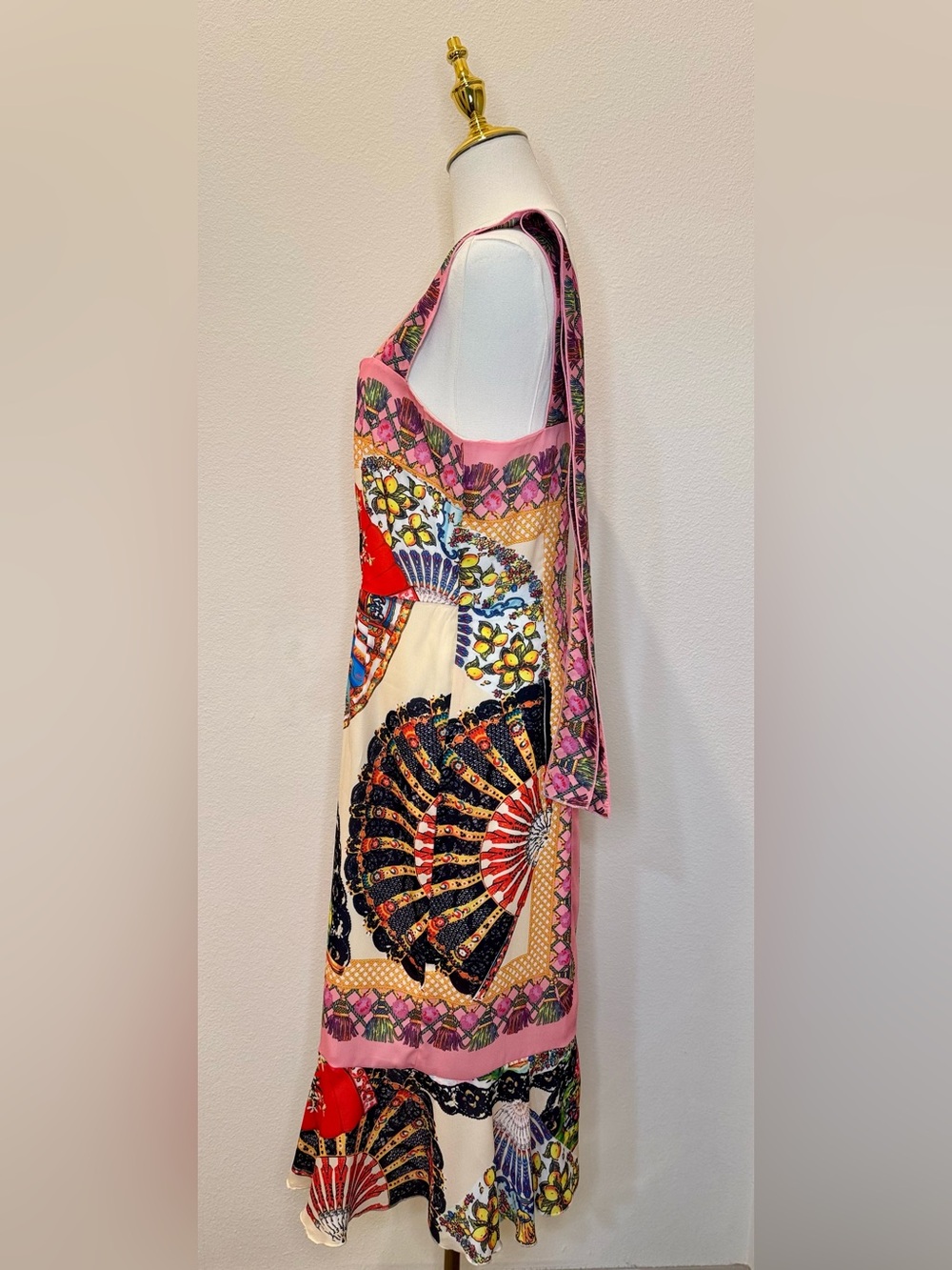 NWOT Silk-blend dress features a vibrant fan and Sicilian folklore print size M - Picture 5 of 12